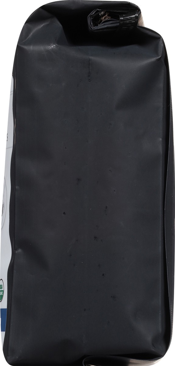 slide 8 of 9, Lunds & Byerlys Organic Dark Roast Whole Bean Great Lakes Blend Coffee - 12 oz, 12 oz