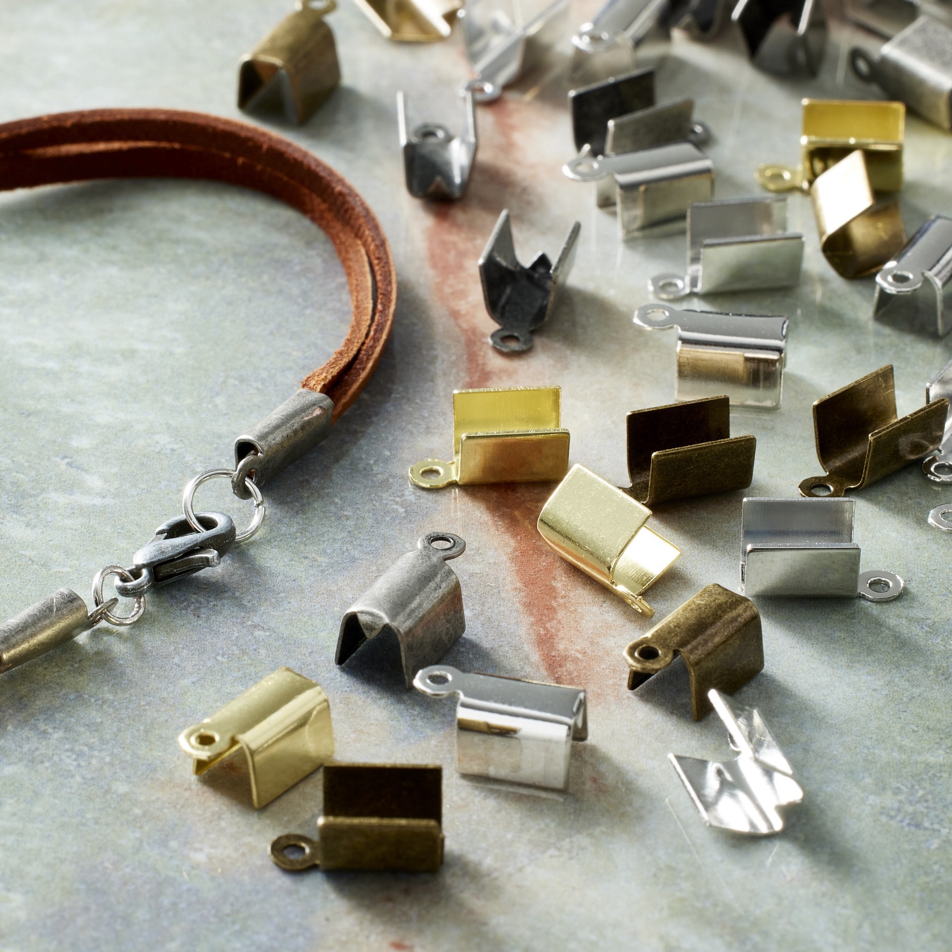 slide 2 of 3, Crimp Closure Mix By Bead Landing, 5 mm