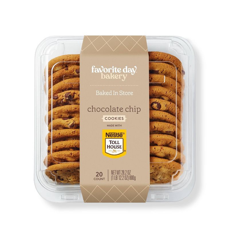 slide 1 of 3, Chocolate Chip Cookies made with Nestle Toll House - 28.2oz/20ct - Favorite Day™, 28.2 oz, 20 ct