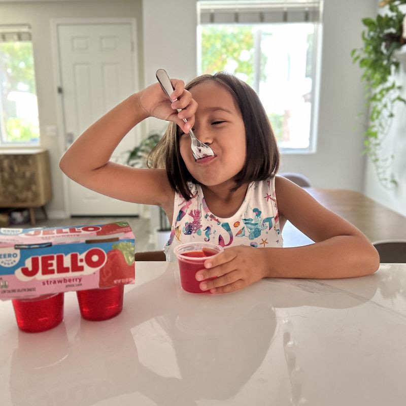 slide 2 of 11, Jell-O Strawberry Sugar Free Jello Cups Gelatin Snack - 12.5oz/4ct, 4 ct; 12.5 oz