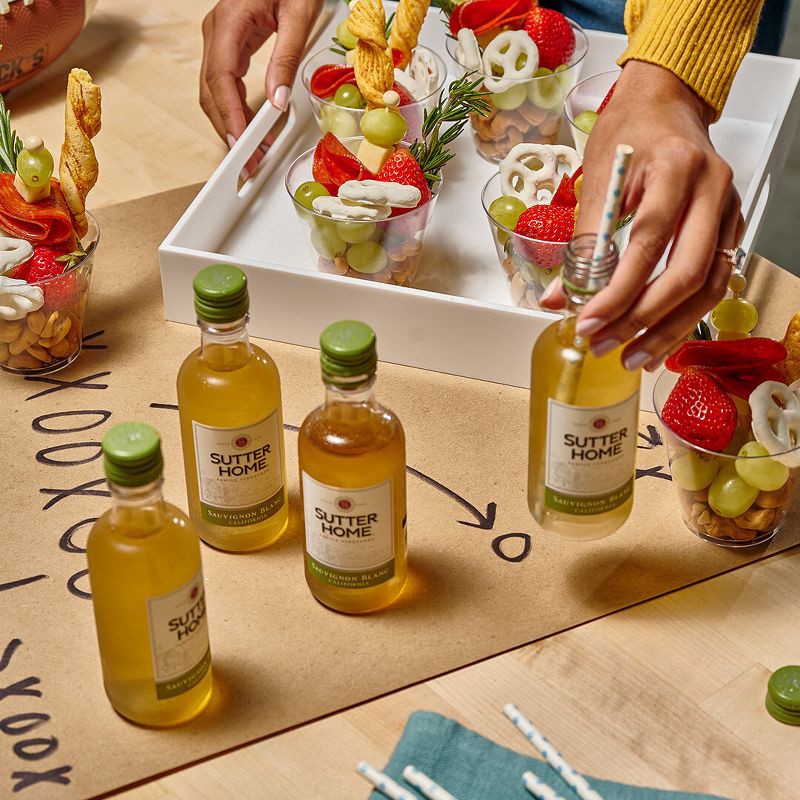 slide 3 of 7, Sutter Home Sauvignon Blanc White Wine - 4pk/187ml Bottles, 4 ct; 187 ml