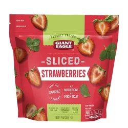 Giant Eagle Sliced Freshly Frozen Strawberries