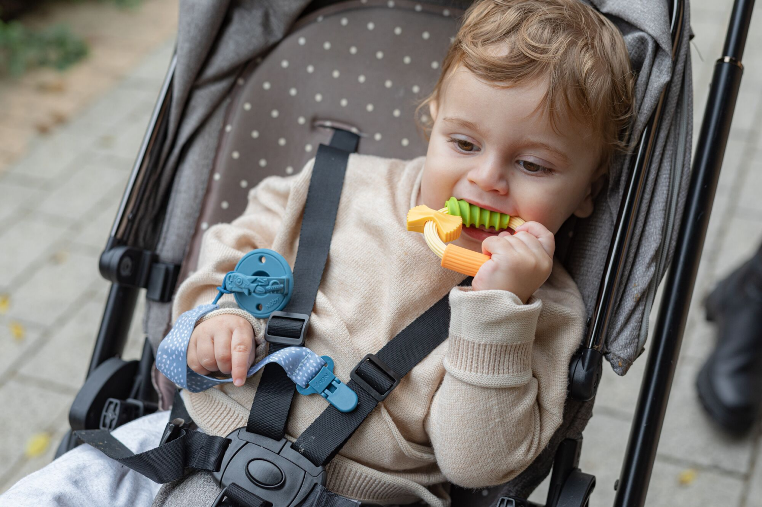 slide 8 of 8, Nuby Pasta Teething Ring, 1 ct