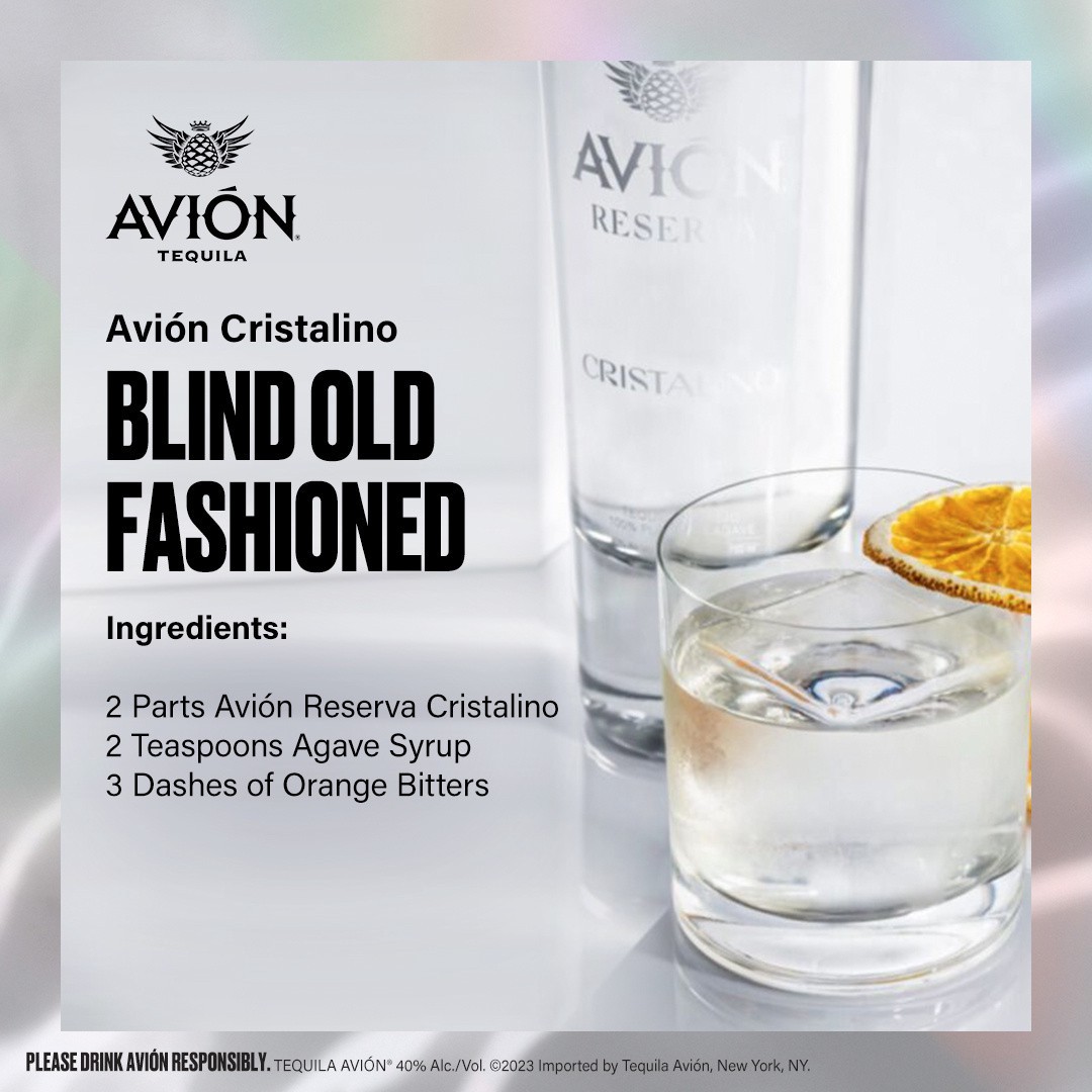 slide 3 of 8, Avion Cristalino, 750 ml