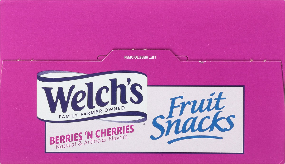 slide 8 of 14, Welch's Fruit Snacks, Berries 'N Cherries, 0.9 Ounce, 40 Pouches, 36 oz