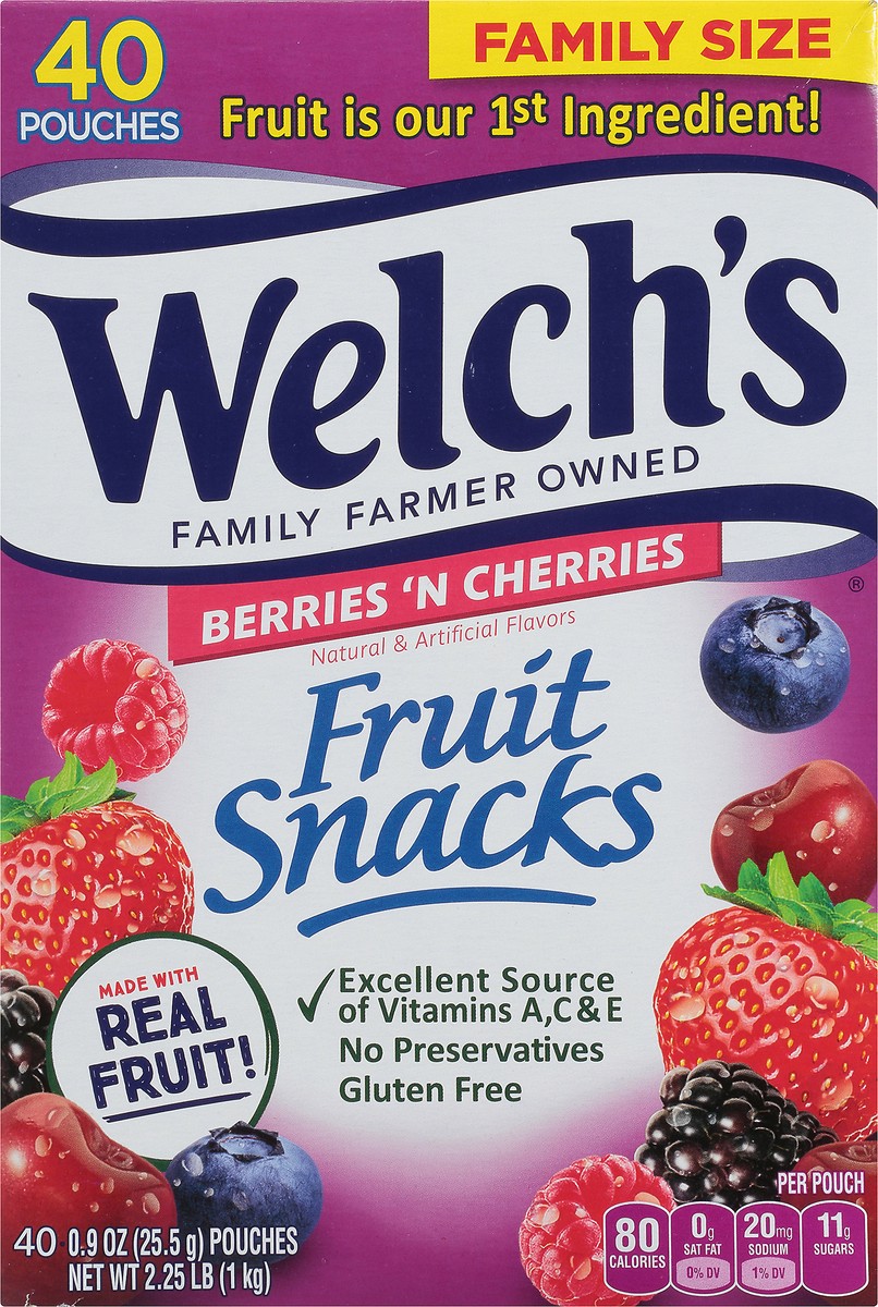 slide 9 of 14, Welch's Fruit Snacks, Berries 'N Cherries, 0.9 Ounce, 40 Pouches, 36 oz