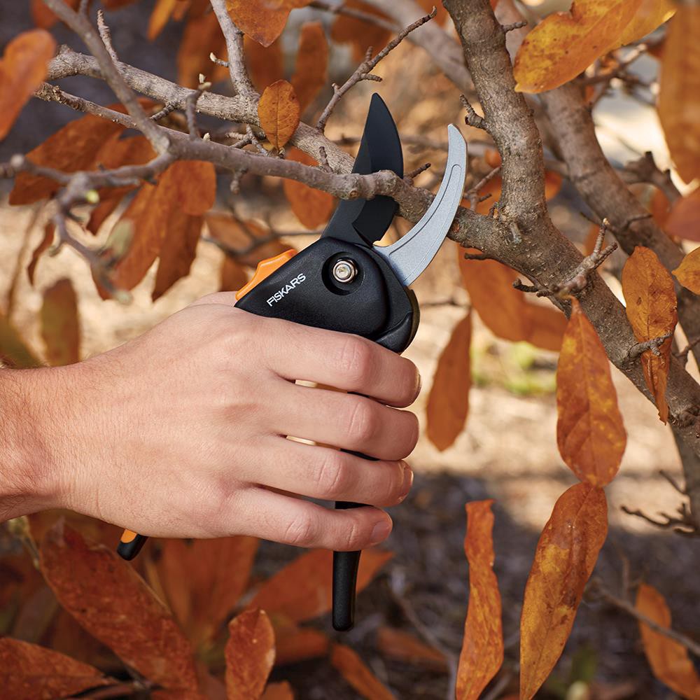 slide 3 of 3, Fiskars Bypass Soft Grip Pruner Black, 1 ct