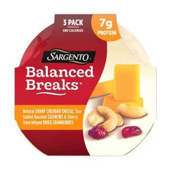 Sargento Balanced Breaks Natural Sharp Cheddar, Sea-Salted Cashews & Cherry Juice-Infused Dried Cranberries - 4.5oz/3ct