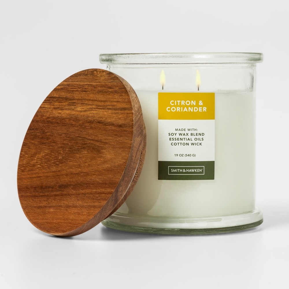 slide 2 of 2, Smith & Hawken Citron Coriander Candle, 1 ct