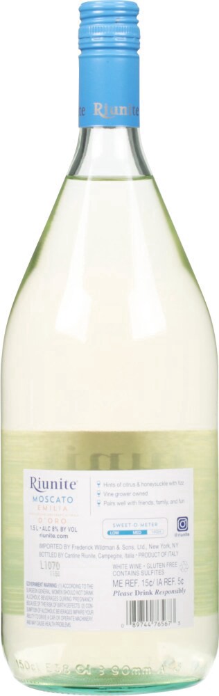 slide 4 of 4, Riunite Moscato, Emilia, Italia, 1.5 liter