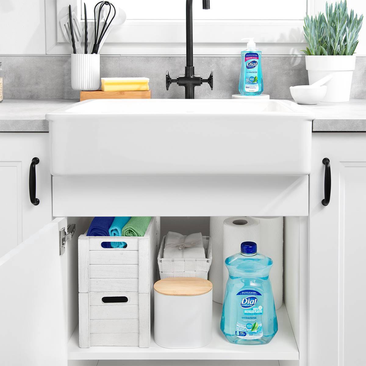 slide 2 of 19, Dial Complete Antibacterial Liquid Hand Soap Refill, Spring Water, 52 fl oz, 52 oz