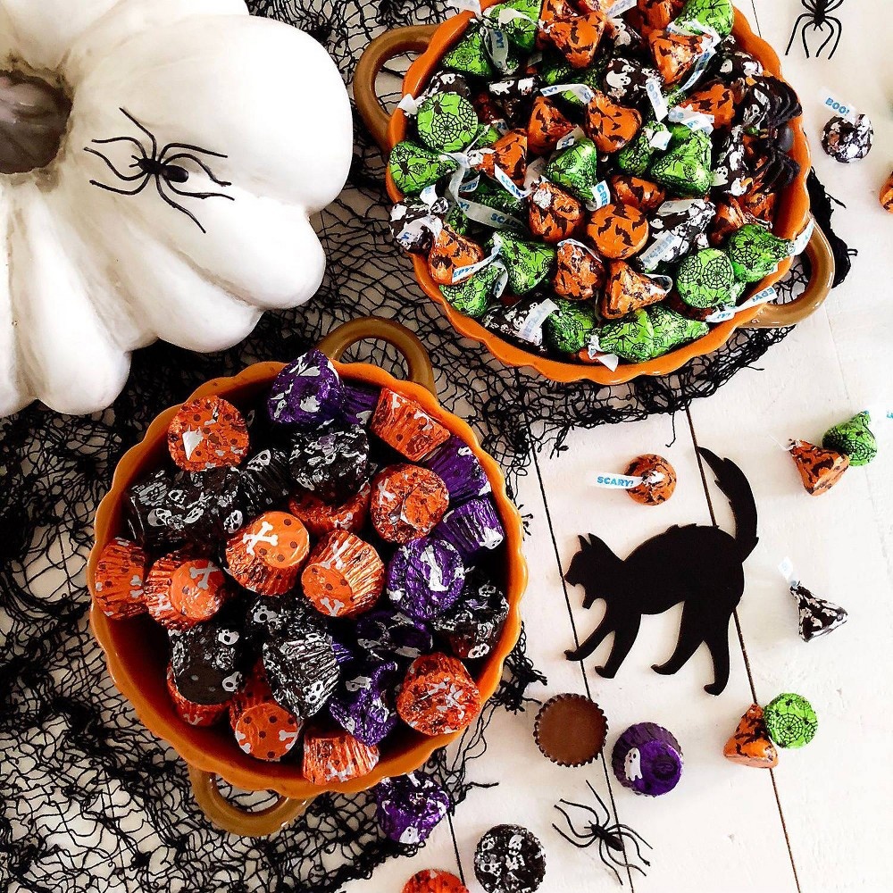 Reese's Halloween Peanut Butter Cups Miniatures With Spooky Foils 36 oz ...
