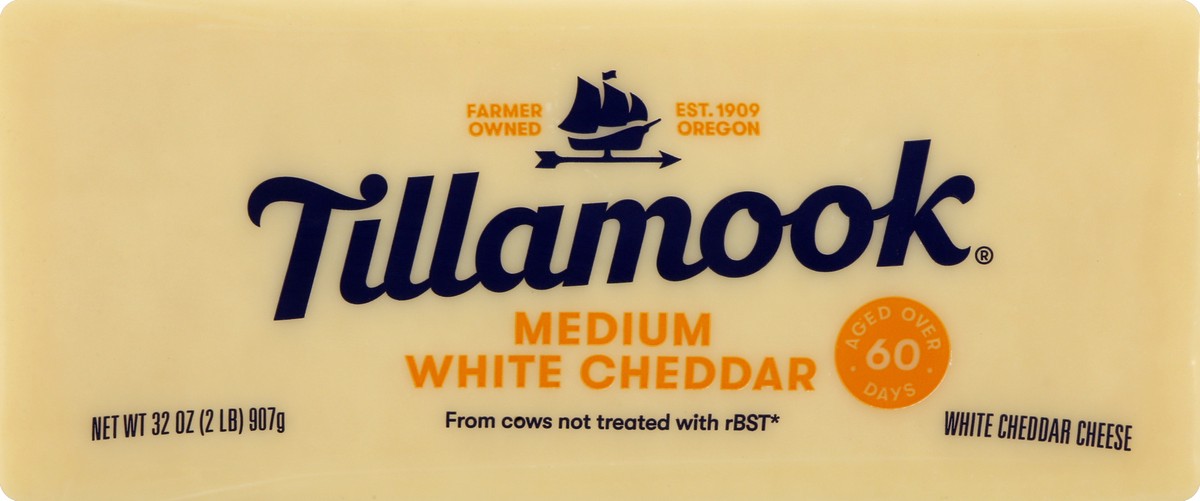 slide 7 of 10, Tillamook Medium White Cheddar Cheese Block, 32 oz