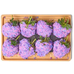 H-E-B Bakery Gourmet White Chocolate-Dipped Strawberries - Candy Sprinkles