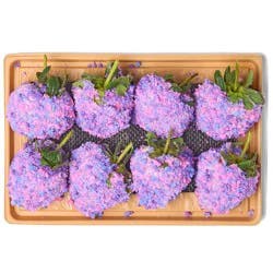 H-E-B Bakery Gourmet White Chocolate-Dipped Strawberries - Candy Sprinkles