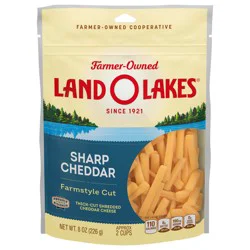 Land O'Lakes Sharp Cheddar Farmstyle Cut Shredded Cheese