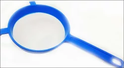 La Providencia Large Strainer Plastic