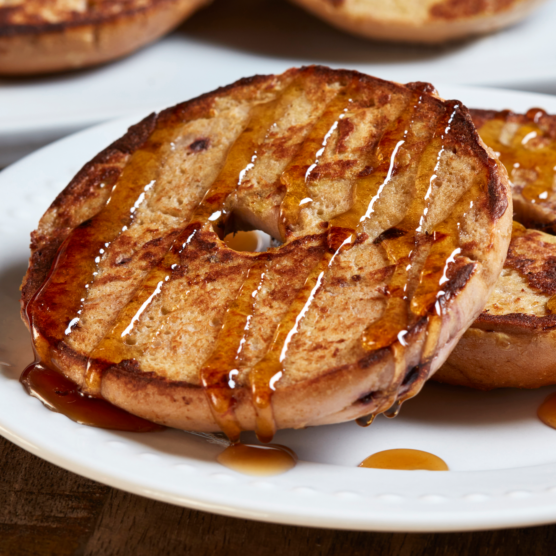 slide 5 of 5, Lender's Original Blueberry Bagels, 6 count, Pre-sliced Frozen Bagels, 12 oz Bag, 6 ct