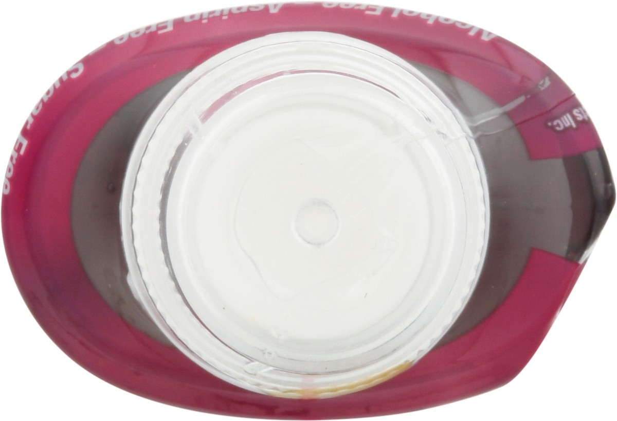 slide 4 of 9, Chloraseptic Max Spray Max Strength Wild Berries Sore Throat 4 fl oz, 4 oz