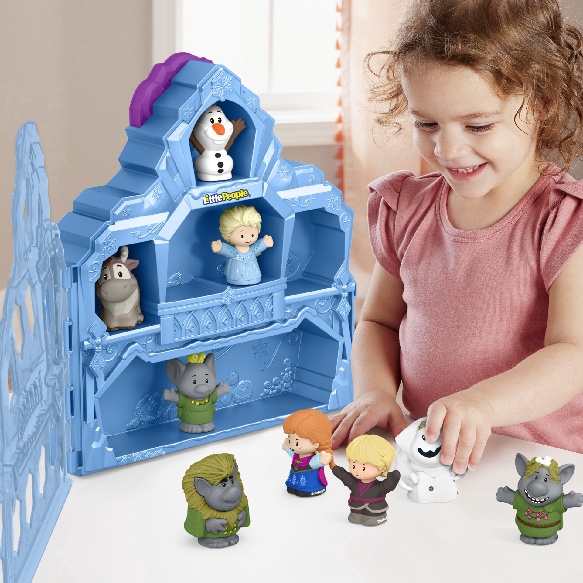 slide 21 of 21, Fisher-Price Fisher Price Disney Frozen Carry Along Castle Case by Little People, 1 ct