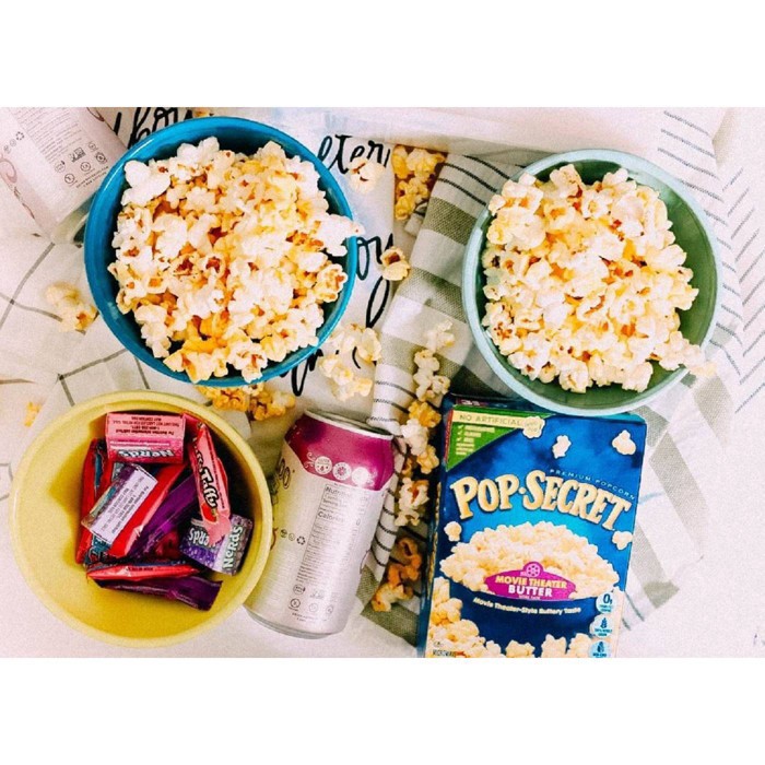 slide 3 of 7, Pop-Secret Microwave Popcorn Movie Theater Butter Flavor - 3oz/12ct, 12 ct; 3.2 oz