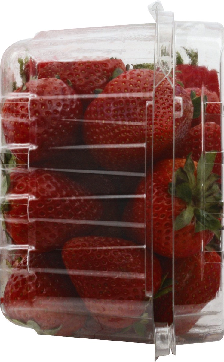 slide 3 of 7, Naturipe Strawberries 908 gr, 908 g