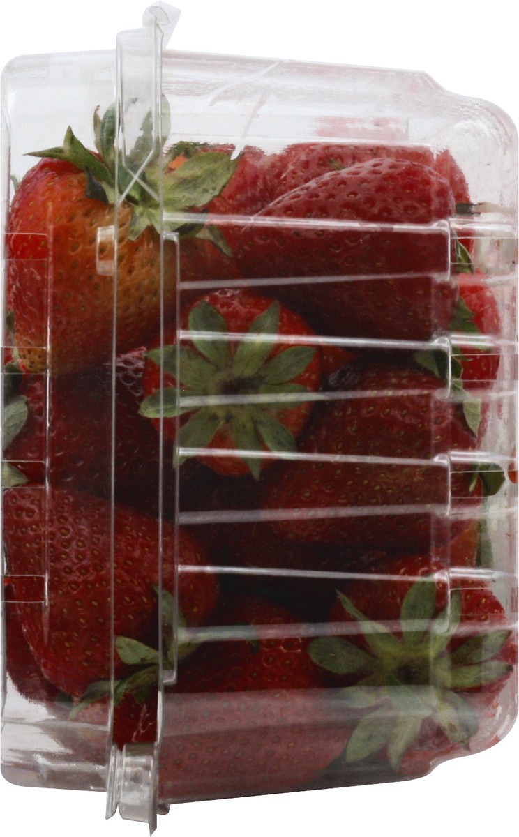 slide 4 of 7, Naturipe Strawberries 908 gr, 908 g