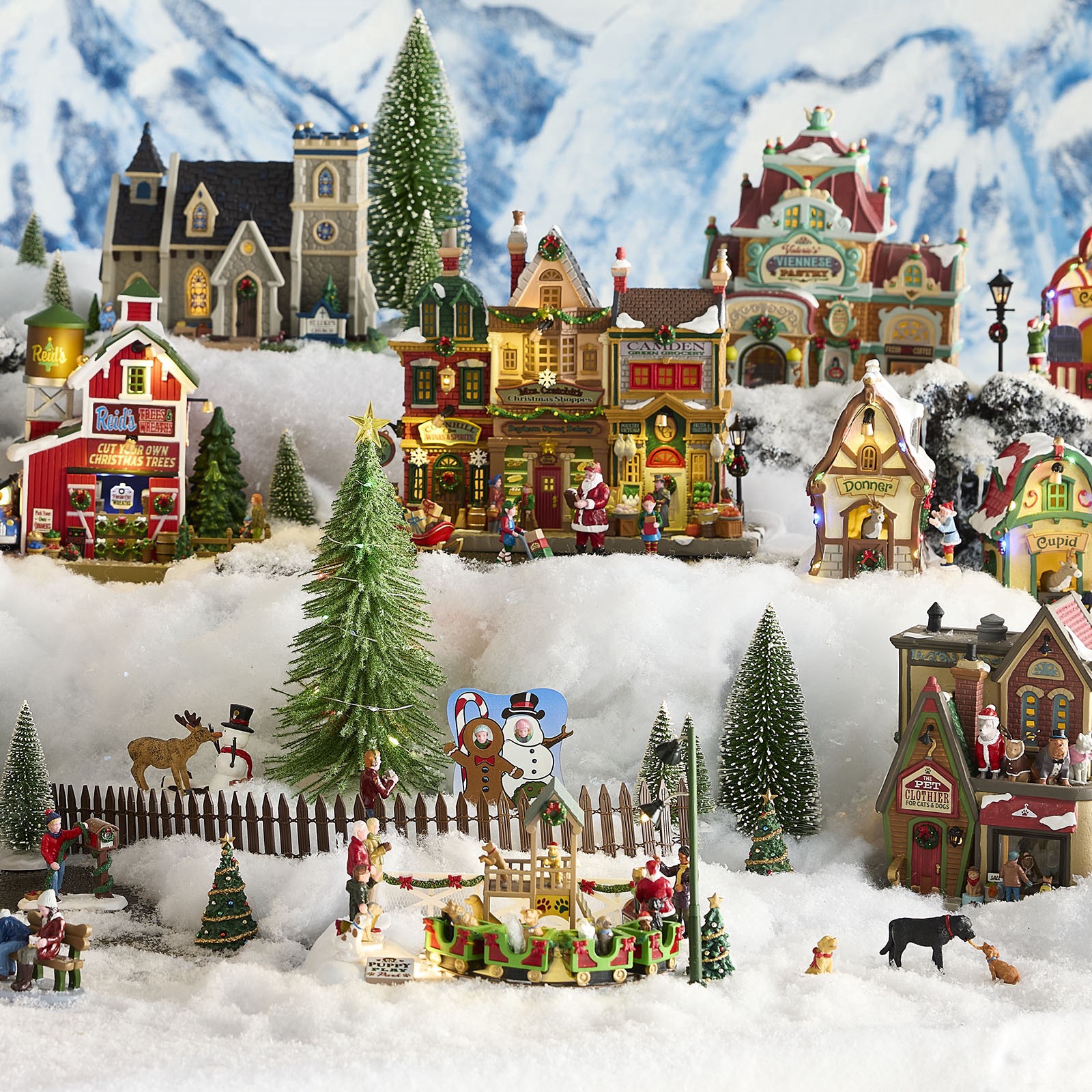 slide 2 of 3, Lemax Frosty Photo Op Figurines Set, 3.31 in x 5.12 in x 1.5 in