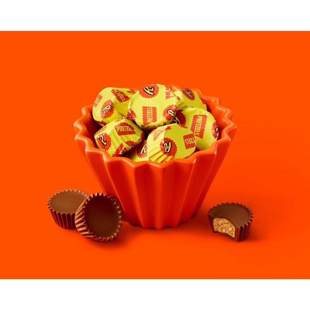 slide 2 of 5, REESE'S Miniatures Milk Chocolate Peanut Butter with Pretzels Cups Candy, Gluten Free, Individually Wrapped, 9.9 oz, Share Pack, 9.9 oz