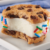 slide 23 of 29, Chips Ahoy! Fresh Stacks, 7.76 oz