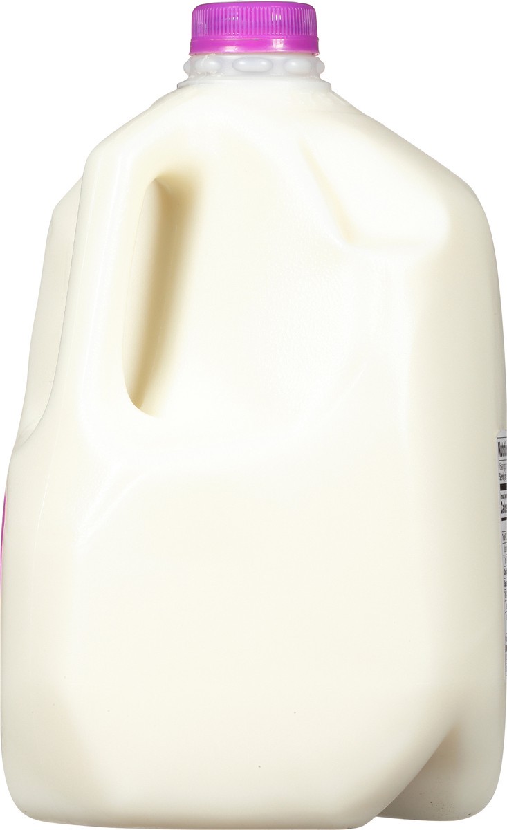 slide 5 of 9, Prairie Farms 1% Lowfat Milk Gallon - 1 gal, 1 gal