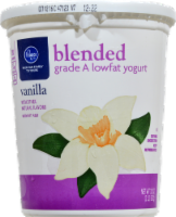 slide 1 of 1, Kroger Vanilla Blended Low Fat Yogurt, 32 oz