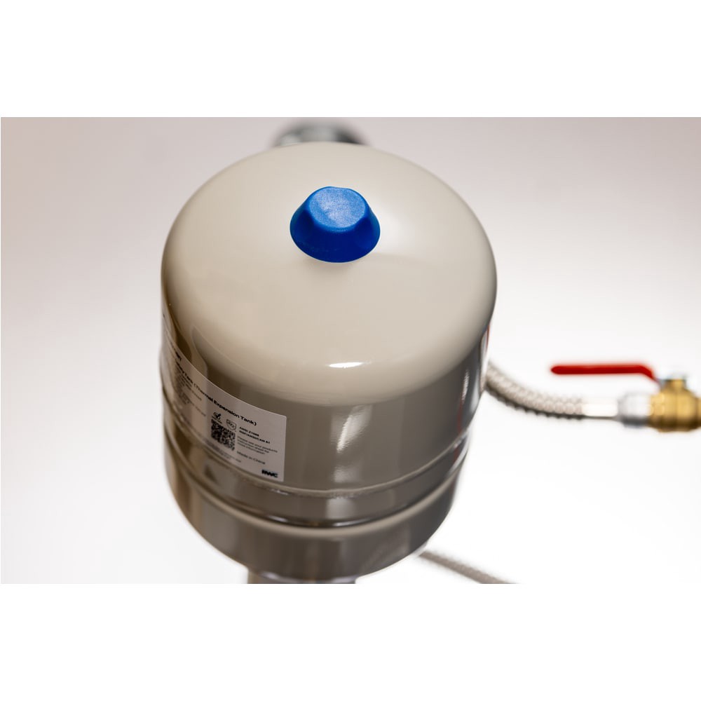 slide 5 of 6, EASTMAN 4.5-Gallon Expansion Tanks, 1 ct