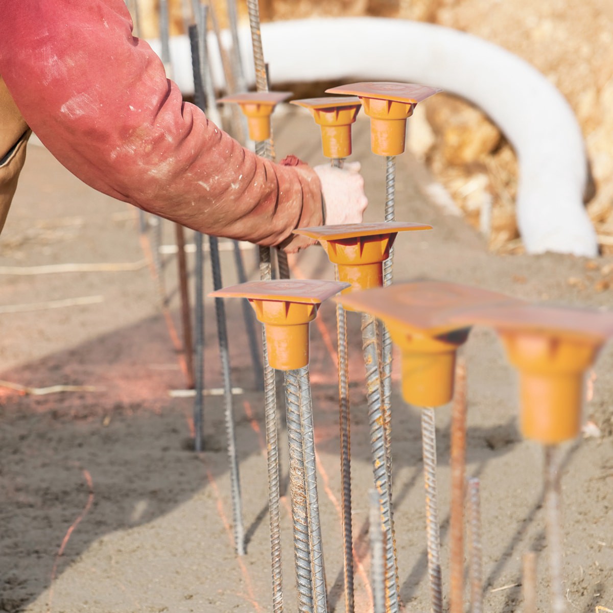 slide 4 of 5, PROWORX 25 -Pack #3 to #7 Plastic Rebar Safety Cap, 1 ct