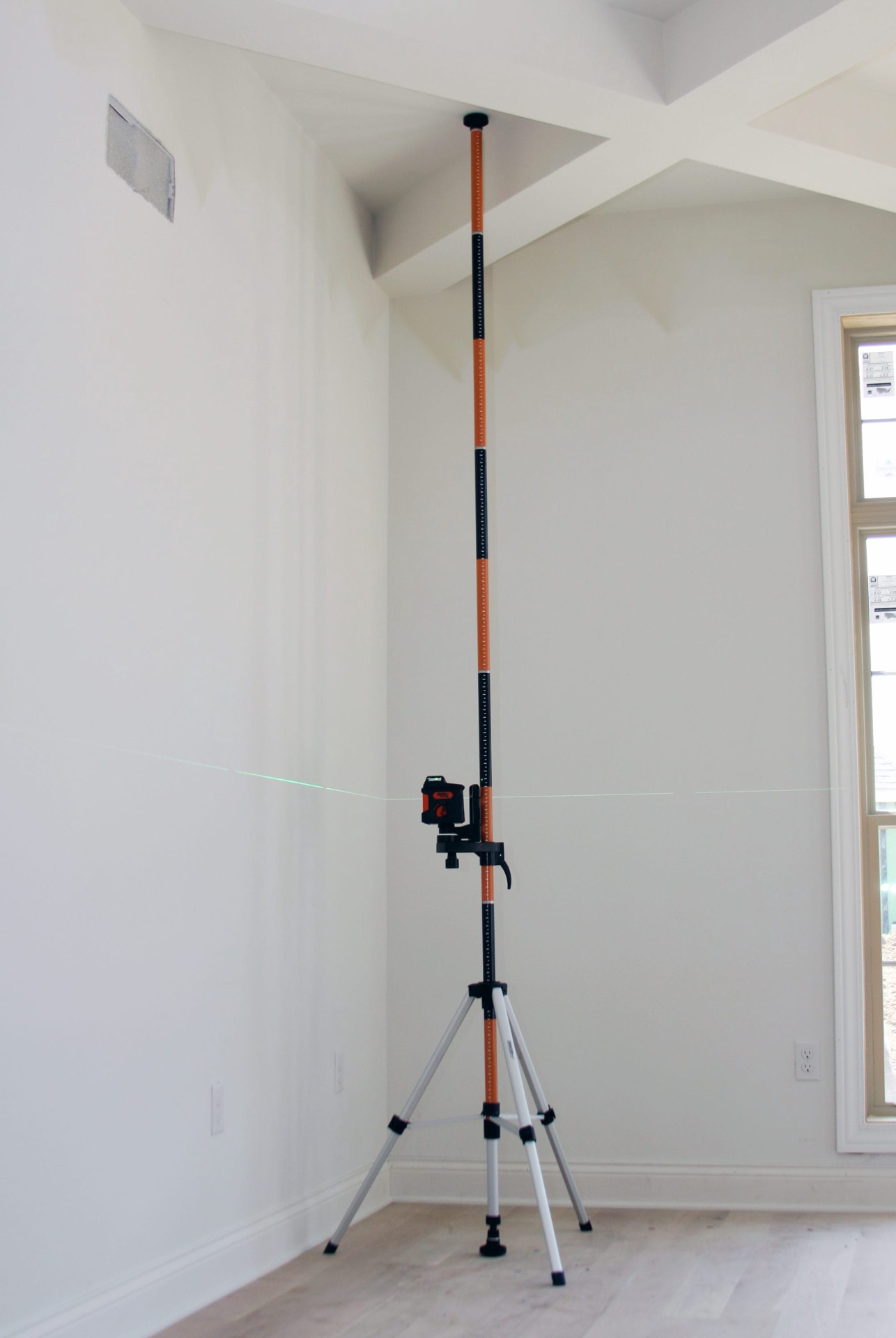 slide 4 of 6, Johnson Level Aluminum Tripod, 1 ct