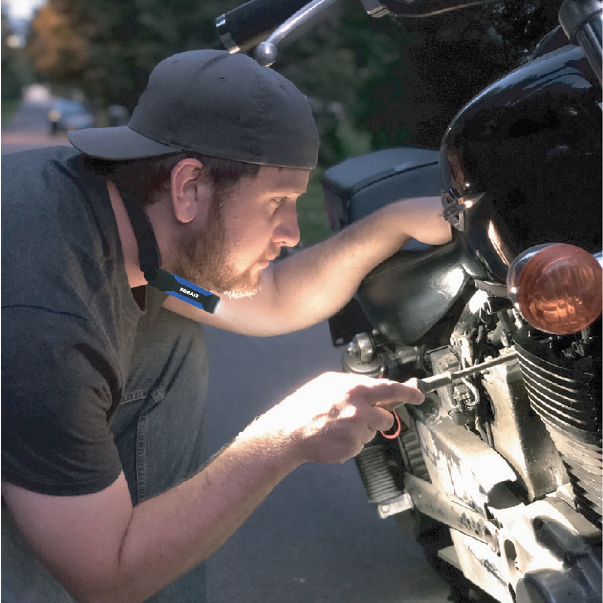 slide 5 of 5, Kobalt 210-Lumen 2 -Mode LED Headlamp, 1 ct