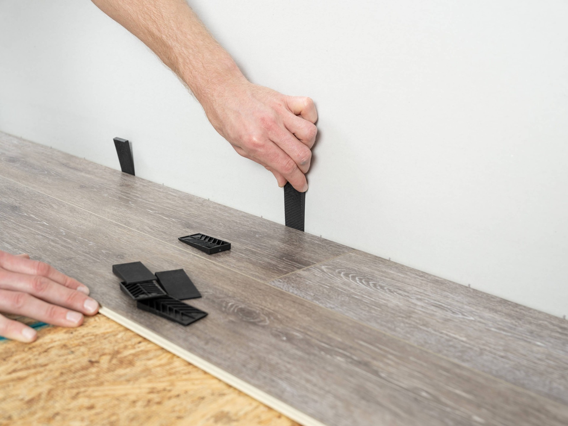 slide 3 of 6, Project Source Flooring 4-pc Installation kit, 1 ct