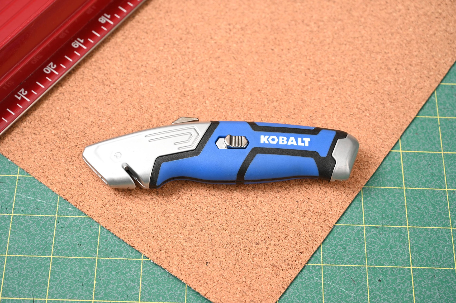 slide 4 of 6, Kobalt 3/4-in 3 -Blade Retractable Utility Knife with On Tool Blade Storage, 1 ct