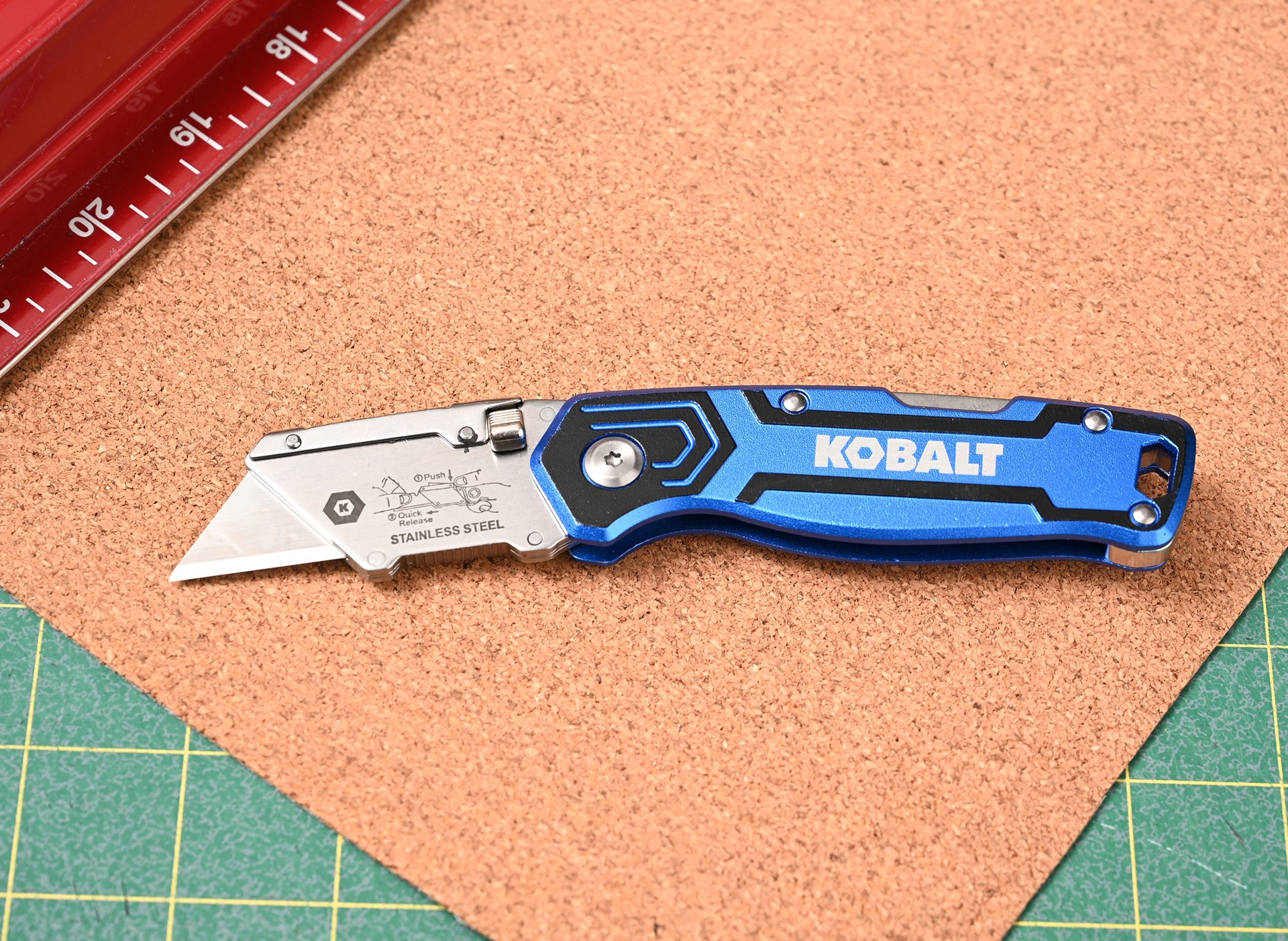 slide 4 of 6, Kobalt Compact Lockback 3/4-in 1 -Blade Folding Utility Knife, 1 ct