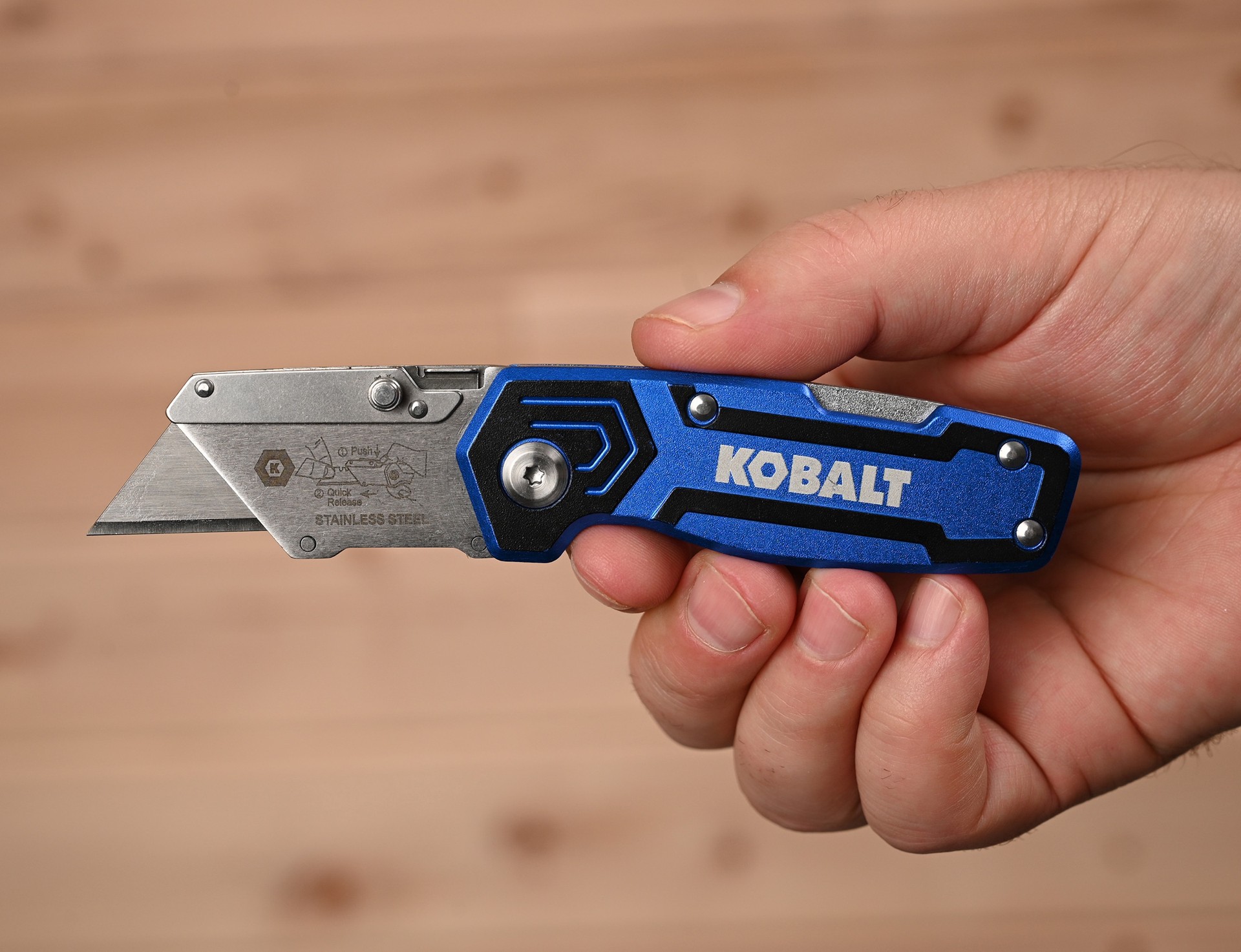 slide 6 of 6, Kobalt Compact Lockback 3/4-in 1 -Blade Folding Utility Knife, 1 ct
