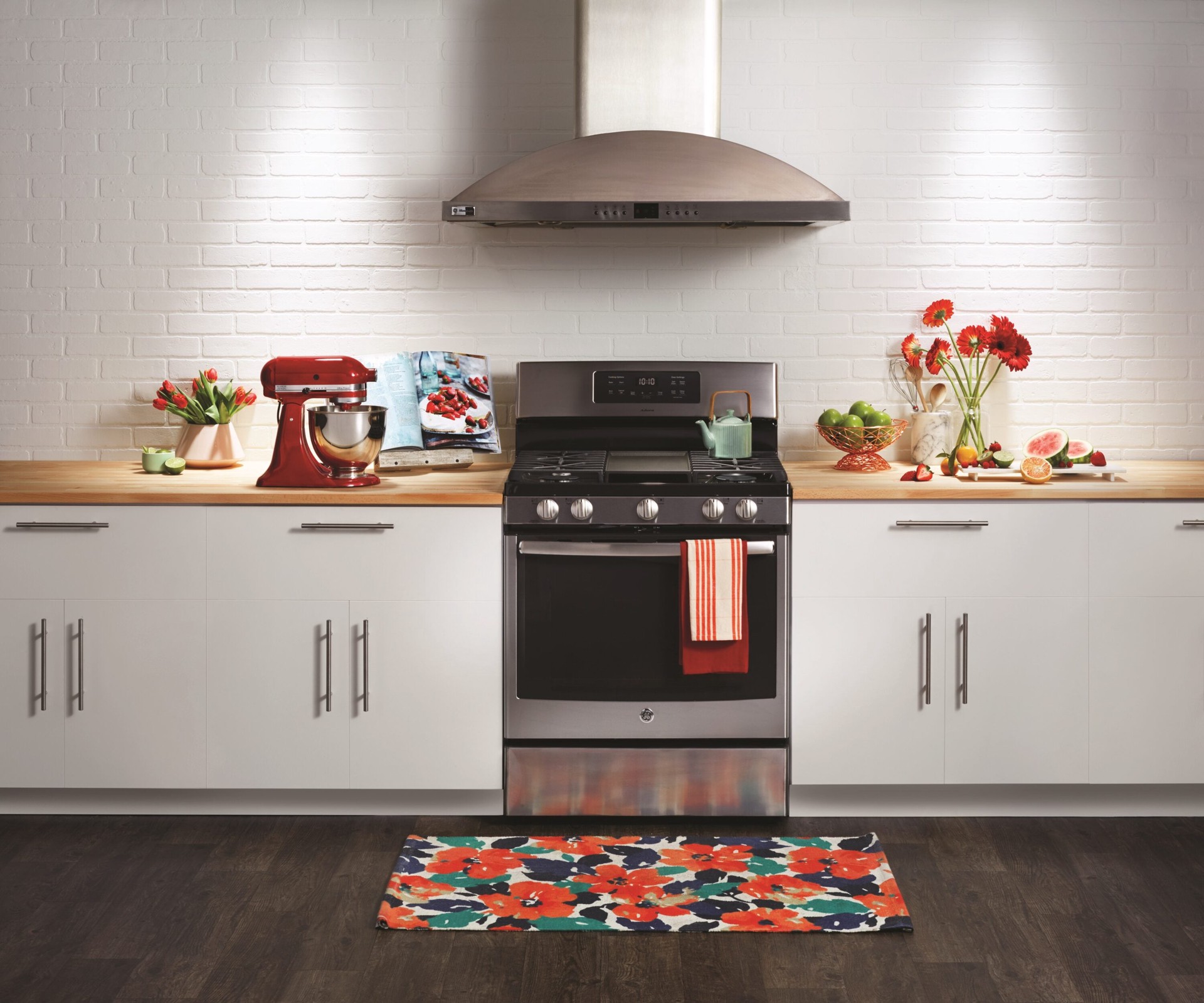 slide 6 of 6, GE Reveal 60 -Watt EQ PAR16 Color-enhancing Medium base (E-26) Dimmable LED Spot Flood Light Bulb 2 -Pack, 1 ct