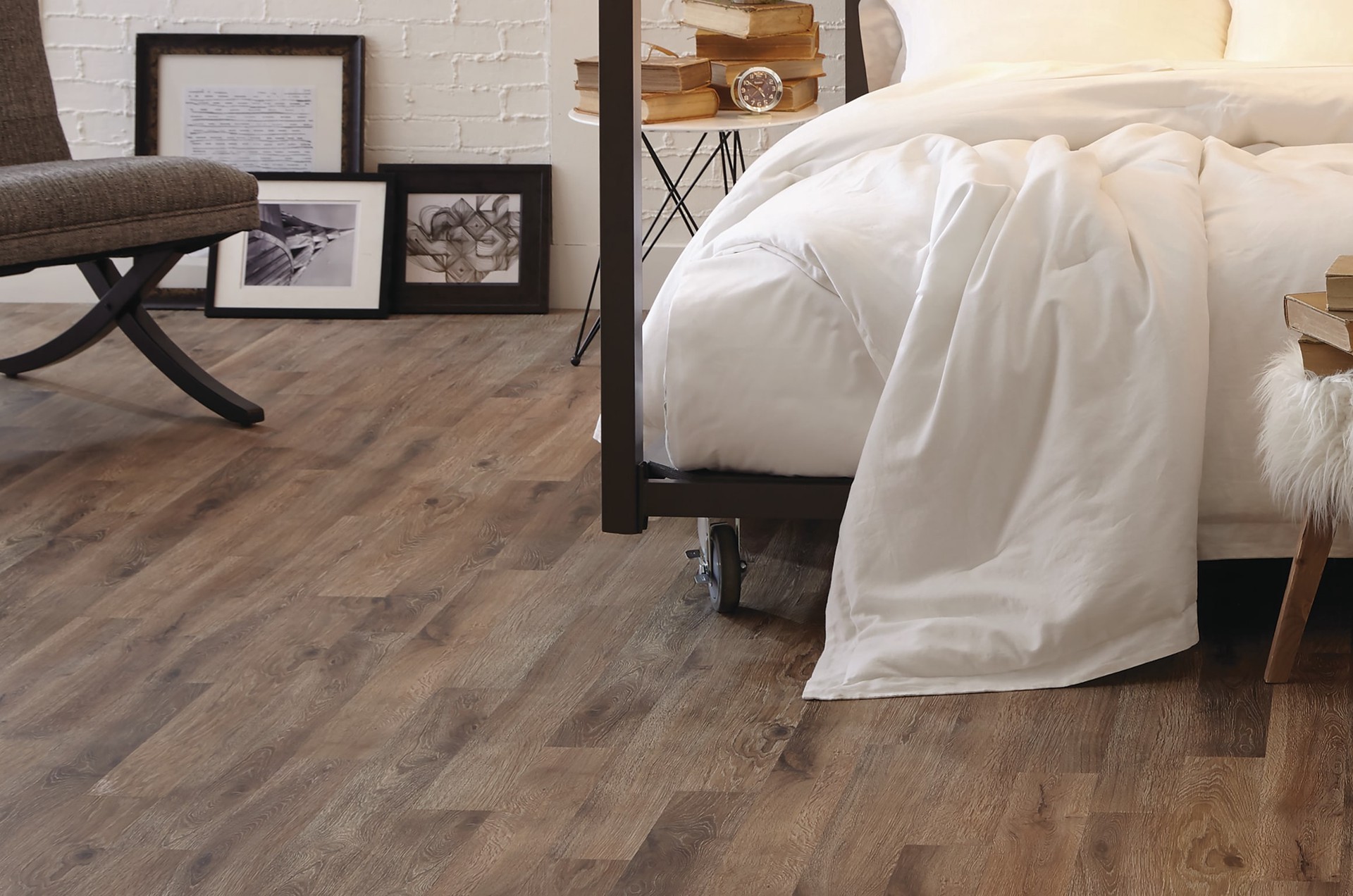 slide 4 of 6, Style Selections Sawgrass Oak 3-mil x 6-in W x 36-in L Peel and Stick Luxury Vinyl Plank Flooring ( 1.5-sq ft Piece ), 1 ct