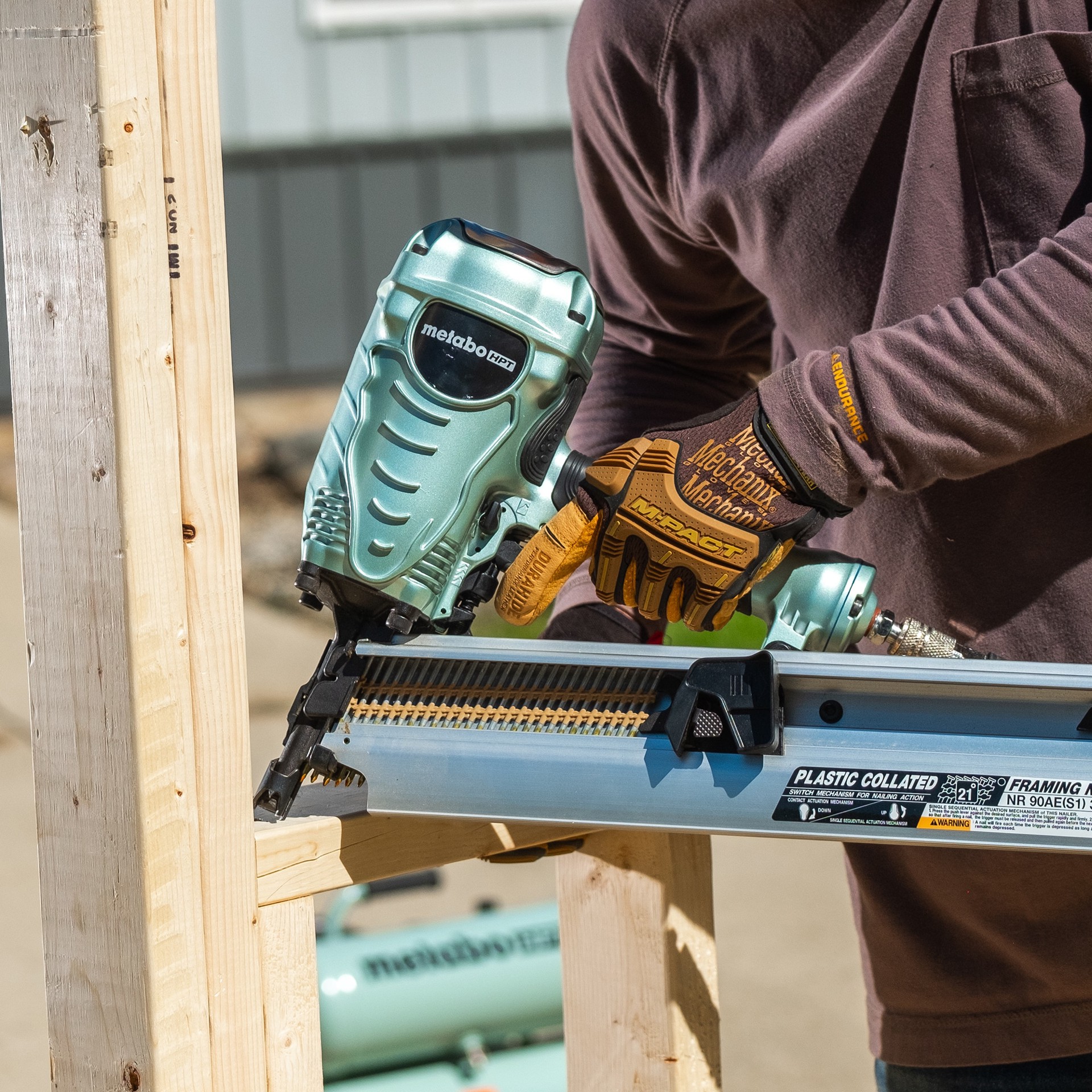 slide 4 of 6, Metabo HPT 2-3/8-in x 0.113-in 21 -Degree 7d Bright Ring Shank Collated Framing nails ( 1000 -Per Box ), 1 ct