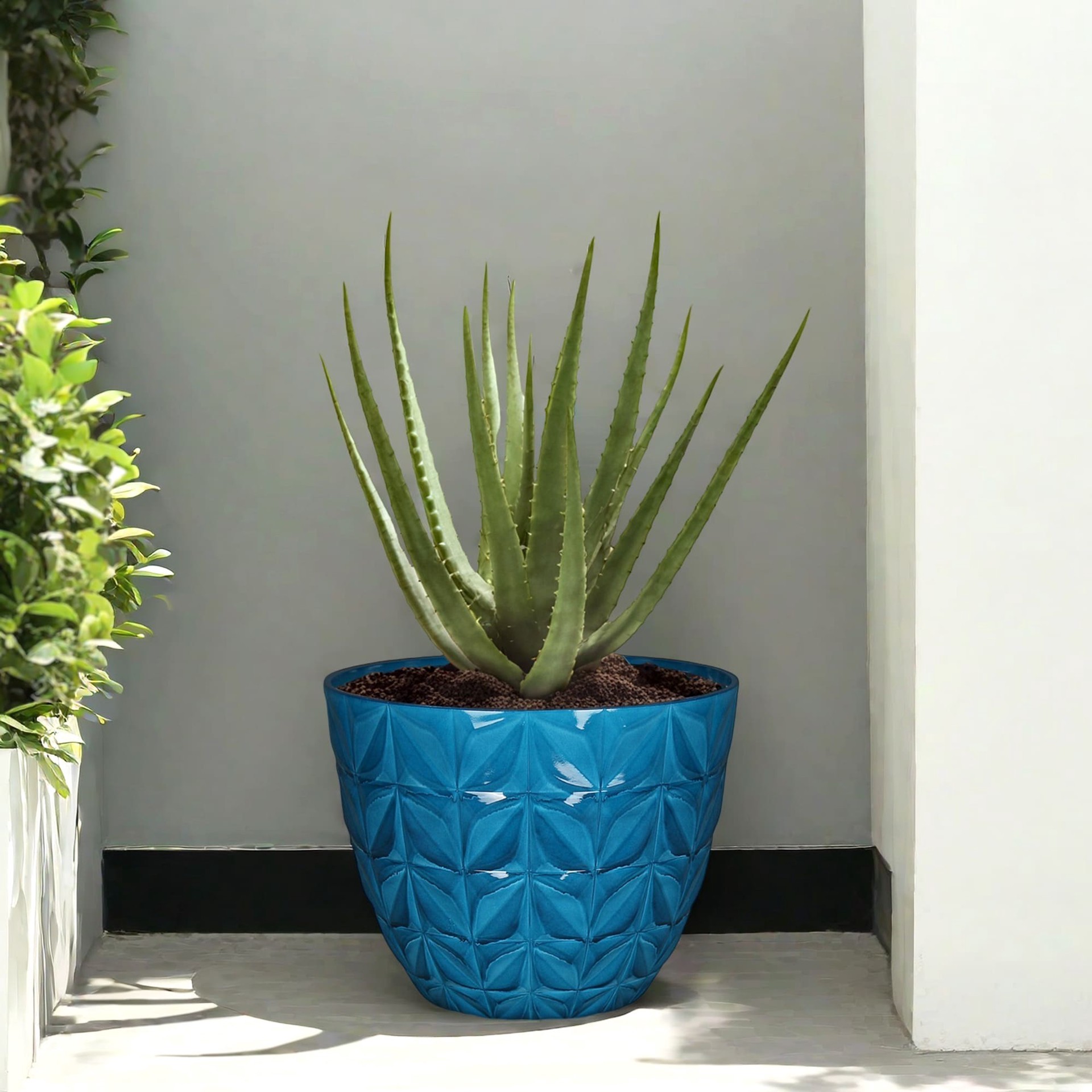 slide 4 of 6, allen + roth Round 13.86-in W x 13.86-in L Blue Recycled plastic Indoor/Outdoor Planter, 1 ct