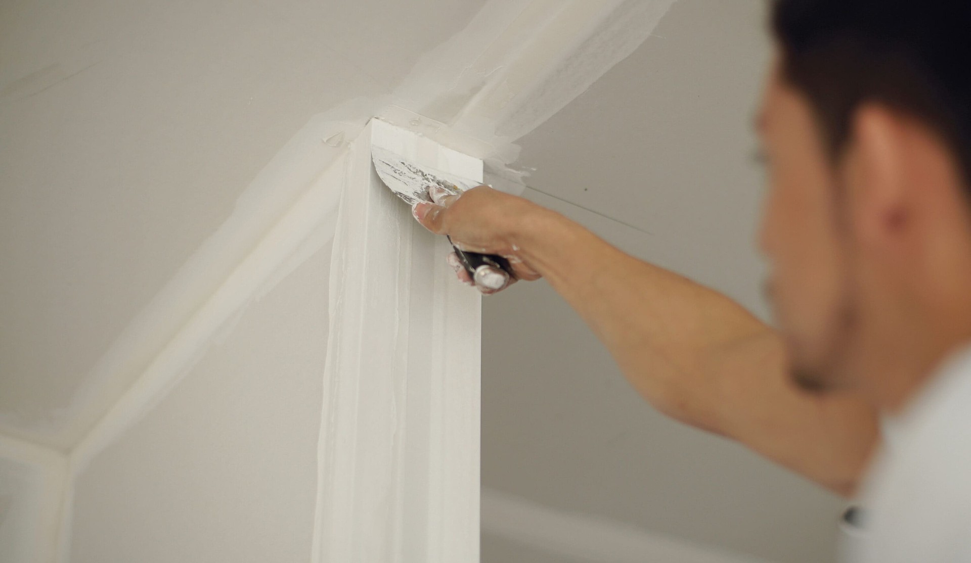 slide 4 of 6, CertainTeed 4.5 Gallons Premixed Extra Lightweight Drywall Joint Compound Bucket, 1 ct