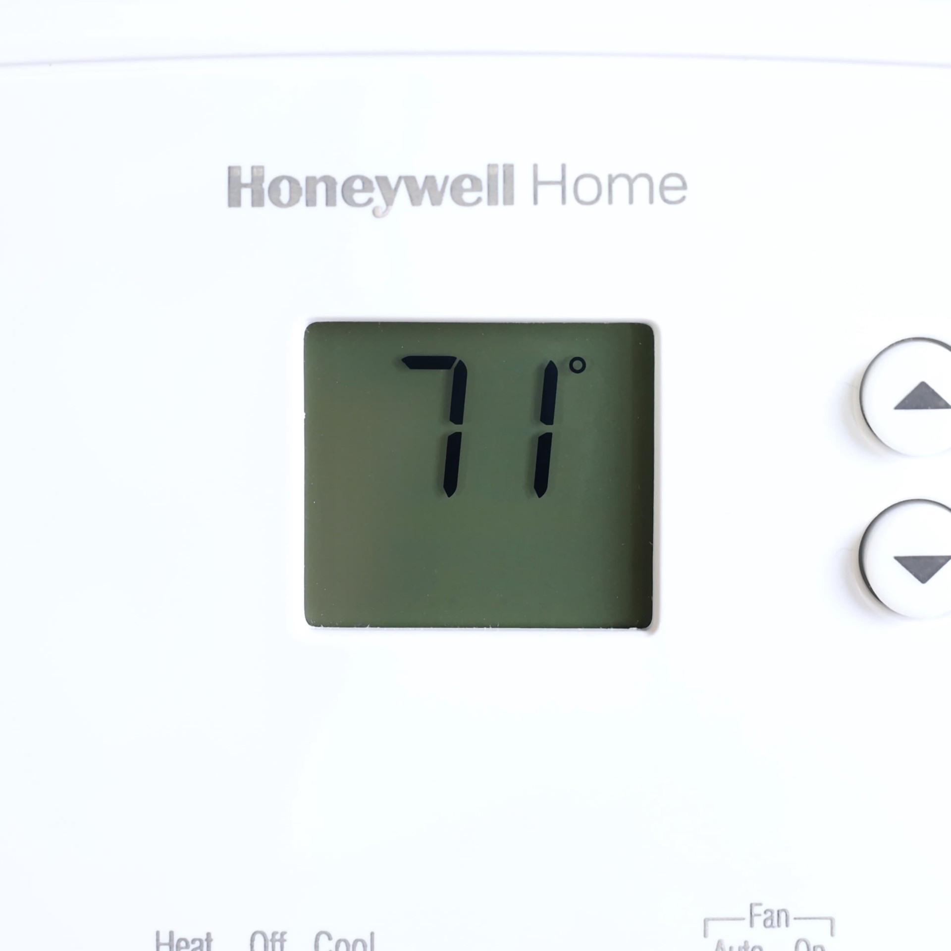 slide 2 of 6, Honeywell Home RTH111B 24-Volt Electronic Non-Programmable Thermostat Single-Stage Heating and Cooling, 1 ct