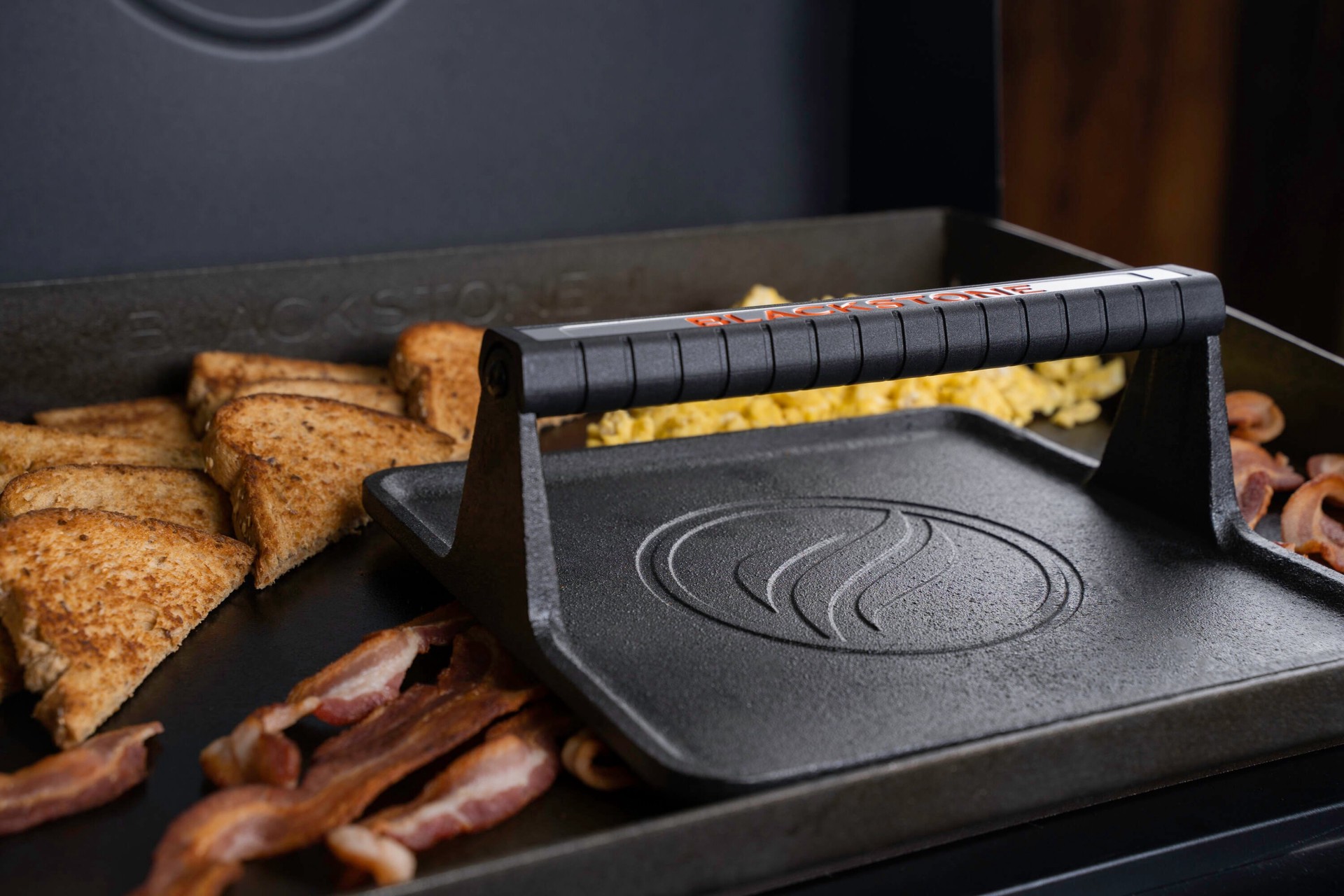 slide 5 of 5, Blackstone Culinary XL Cast iron Griddle press, 1 ct