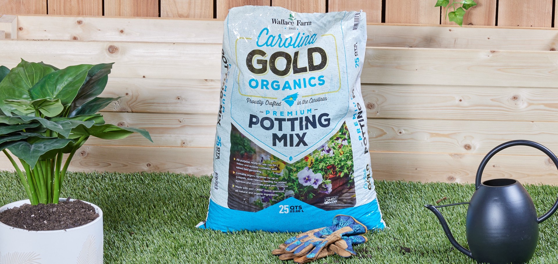 slide 4 of 6, Carolina GOLD Carolina GOLD All-purpose Organic Potting soil mix, 1 ct
