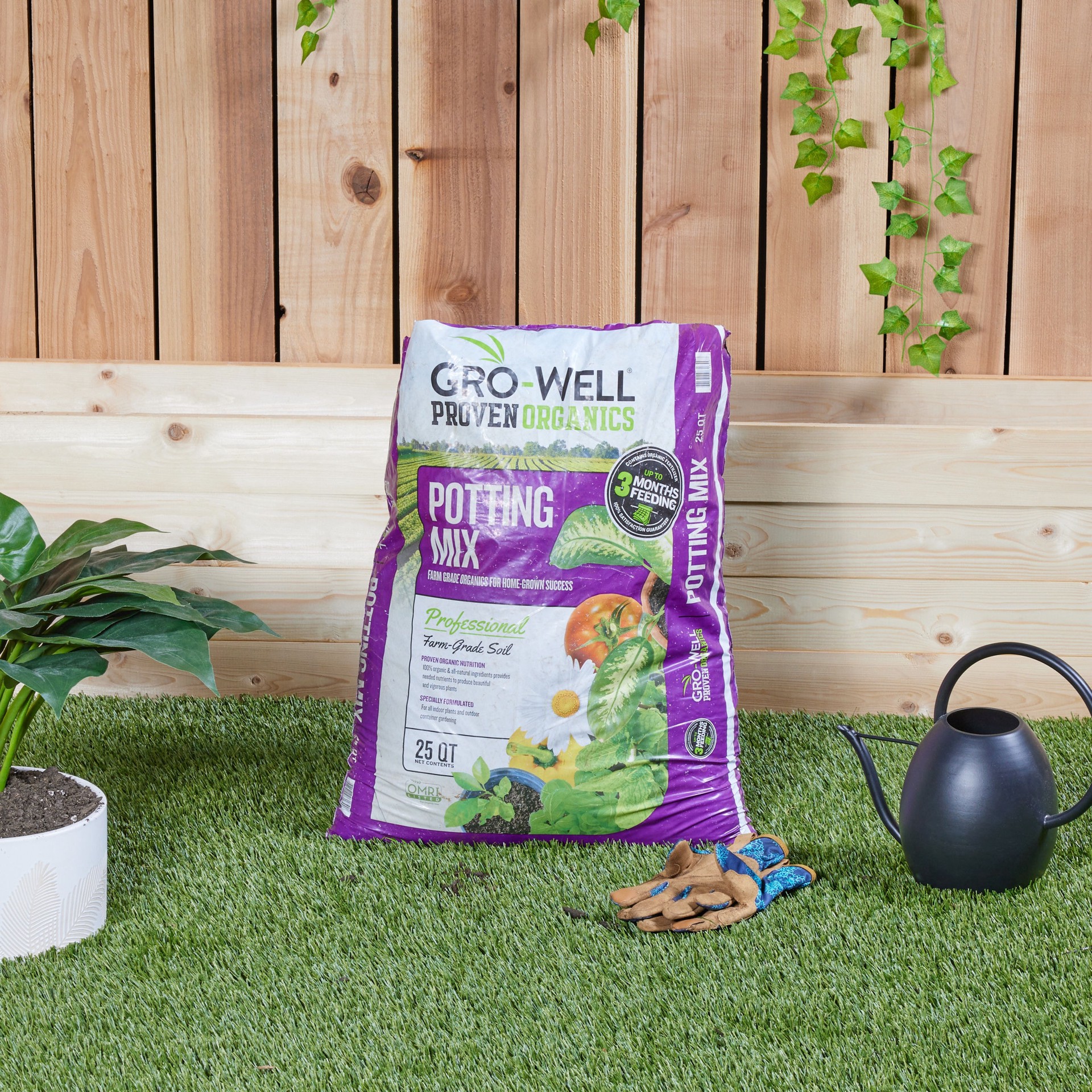 slide 5 of 6, GRO-WELL All-purpose Organic Potting soil mix, 1 ct