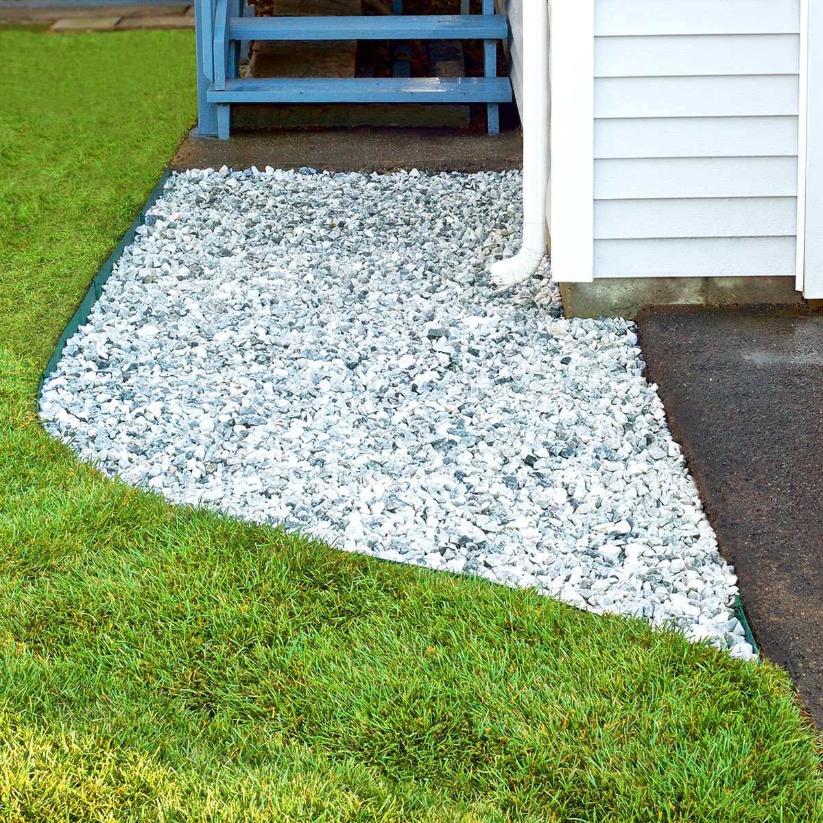 slide 6 of 6, IRONRIDGE 12-in Green Steel Edging stake, 1 ct